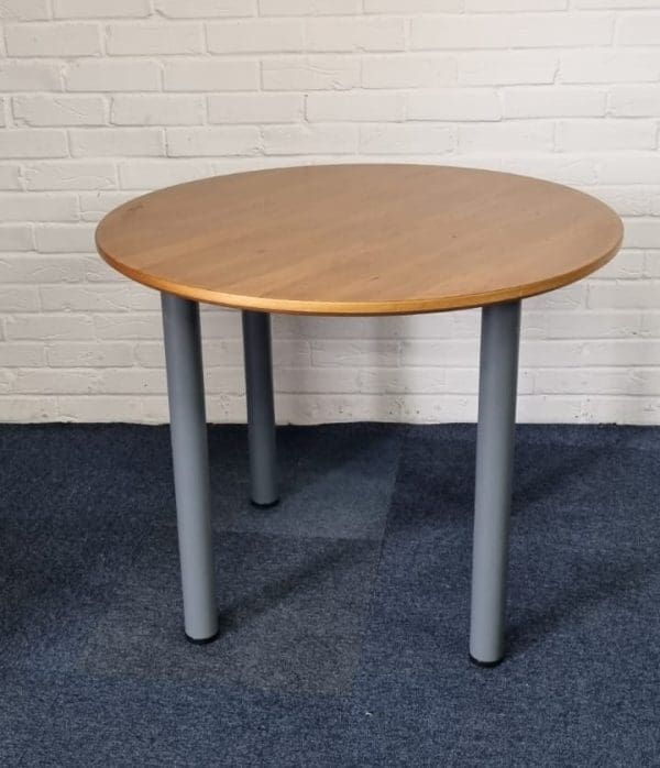 round table, meeting table, dining table, office furniture, Silvermans Office Furniture