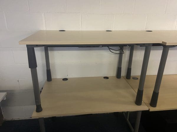 Hight Settable Desk With Power Module & Cable Basket (800x1200)